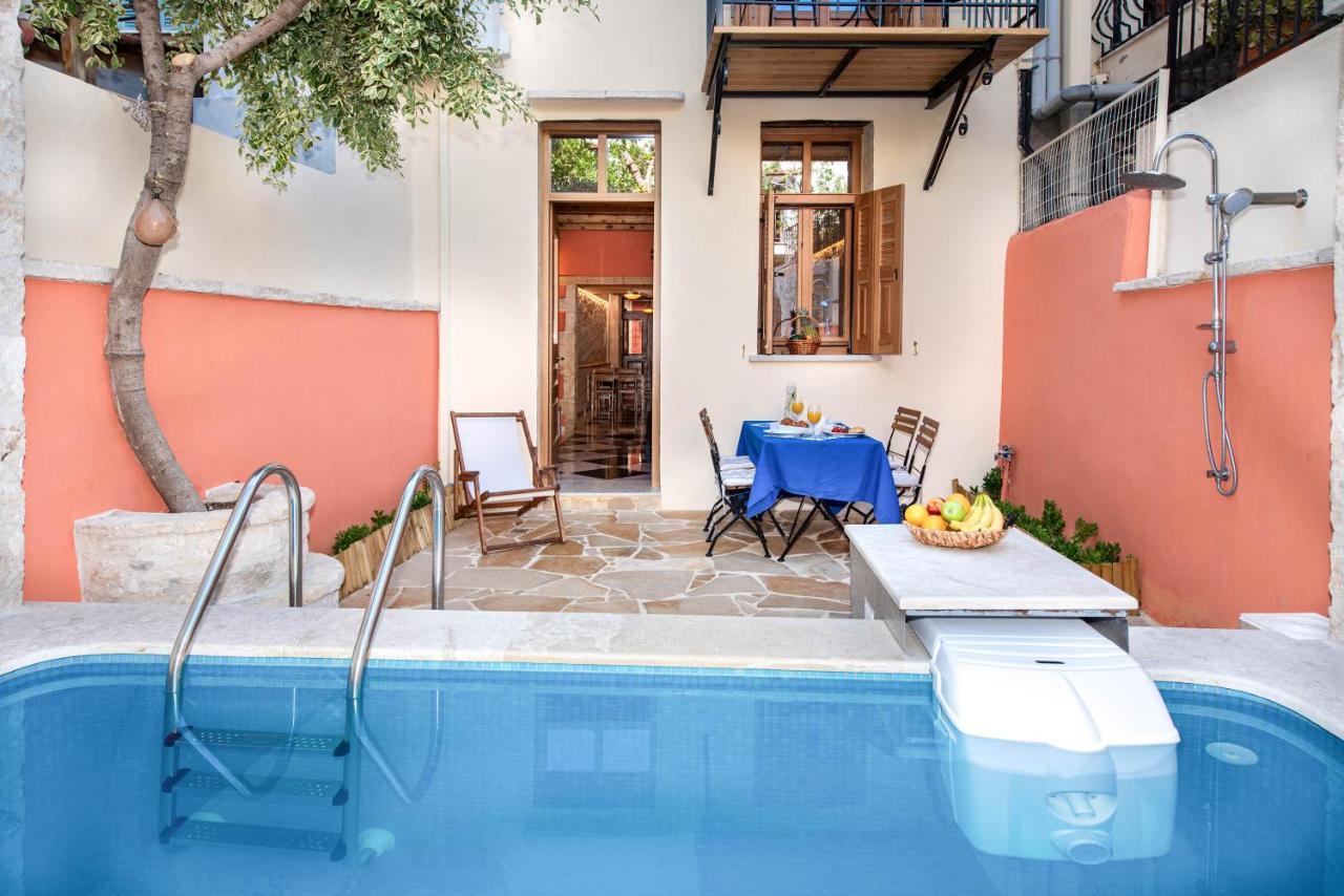 Villa Casa Atitamo 罗希姆诺 外观 照片