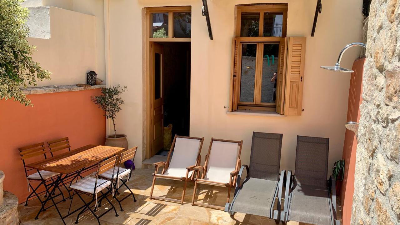 Villa Casa Atitamo 罗希姆诺 外观 照片